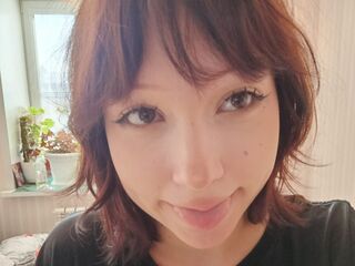 camgirl fingering pussy LeonaMuchow