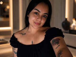 camgirl fingering bald pussy LizyFlores