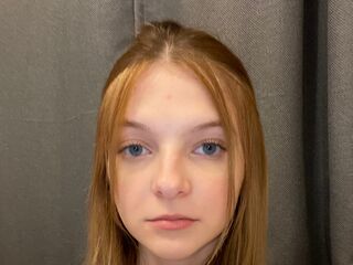 camgirl spreading pussy LuciMayala