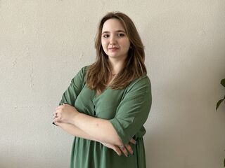 naked cam girl masturbating with sextoy LucilleBride