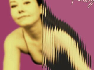 girl shaving pussy LucyLevatto