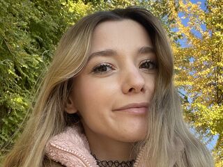 Kinky webcam LunariaVelvet