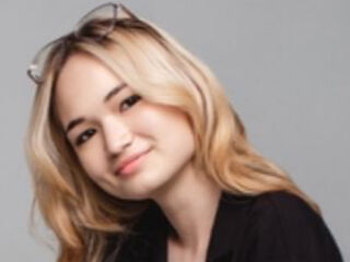 naked girl with webcam fingering pussy MalissaBickett