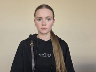 sex cam online MargieWiacek