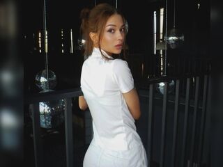 camgirl masturbating with sex toy MarielScharpf