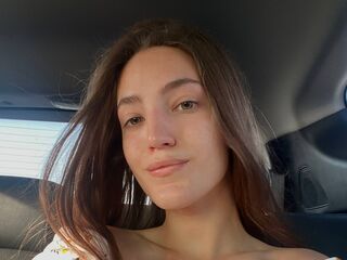 naked webcamgirl photo MaryannLiquori