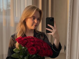 strip show MelissaMyla