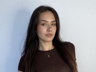 camwhore shaved pussy MikaelaRotz