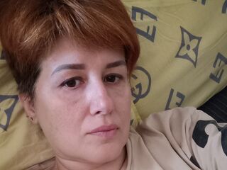 cam girl masturbating with sextoy MiraLiberty