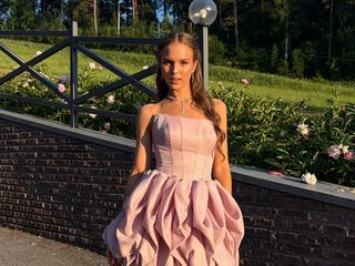 shaved pussy webcam MirianaFarris
