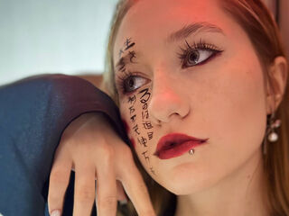 adult webcam chatroom MistyColacone