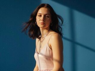 hot cam girl masturbating with vibrator MolliePoydras