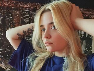 porn cam MonnieMoniz