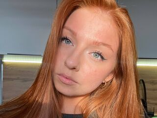naked girl with webcam fingering NicoleTatako