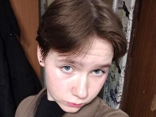 naughty cam girl masturbating with dildo NoellaKagle