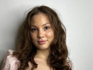 beautiful webcam girl RegenaCrichlow