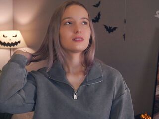 nude webcam girl photo RessieKaua