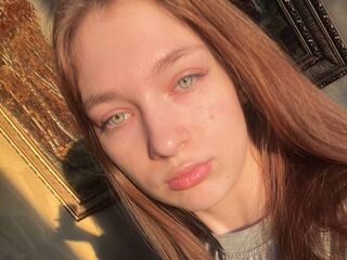 naughty cam girl masturbating with dildo RociSonina