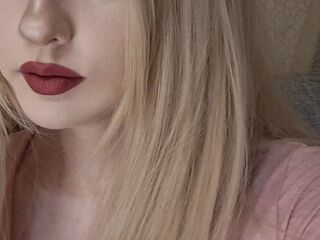 camgirl masturbating with sex toy RosannaSweet