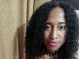 naked girl with cam masturbating RosySantos