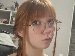 naked webcam girl RozellaBouch