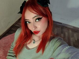 camgirl showing tits SabrinaLuxe