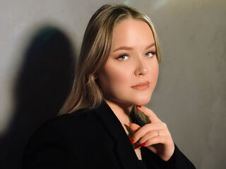 hot strip tease cam SallySavage