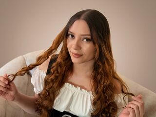 camgirl masturbating SaraDrew