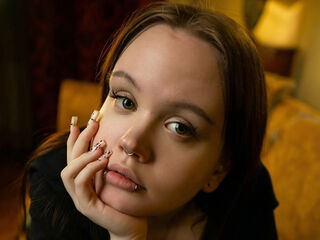 closeup web cam SarandaRyan