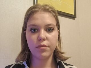 hot webcam slut SaturninaLeavitt