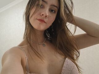 camgirl playing with sextoy SeleneEverhart