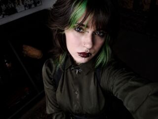 naked webcam girl picture ShadowBelle
