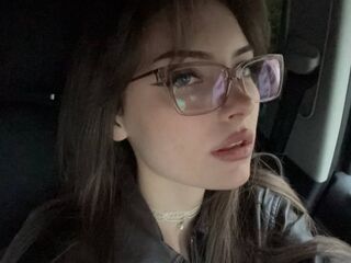camslut topless SisMiora