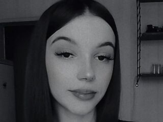 live webcam performer SoilaHoyles