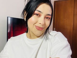 camwhore shaved pussy SophieBella