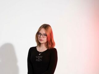 kinky video chat performer SuzanGoldstein