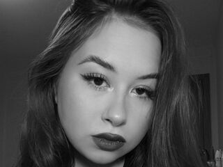 cam girl masturbating with dildo TiffaneySpikes