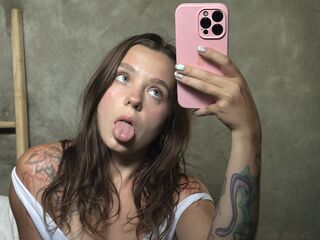 shower sex cam TomikaLuczki