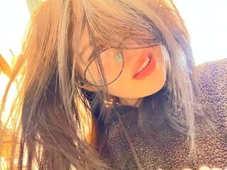 adult live webcam ToriTrevino