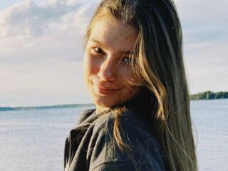 hot cam girl masturbating with dildo VanitaNadoff