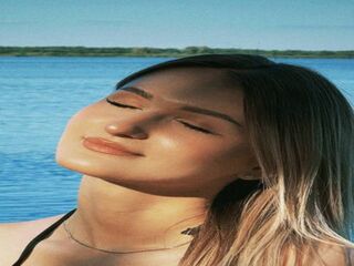 closeup web cam VerlineBurth