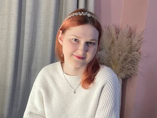 naked camgirl masturbating with dildo VickeyCorns