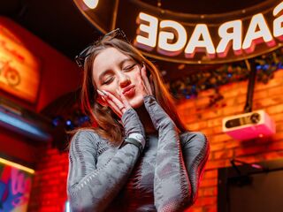 camgirl masturbating XeniaUsher