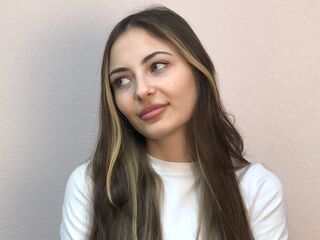 beautiful girlcam ZanaBaerman