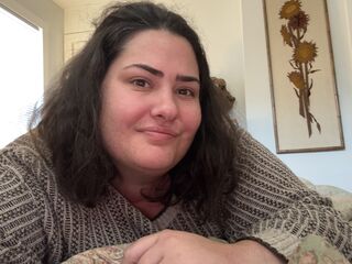 girl showing tits legallybrun